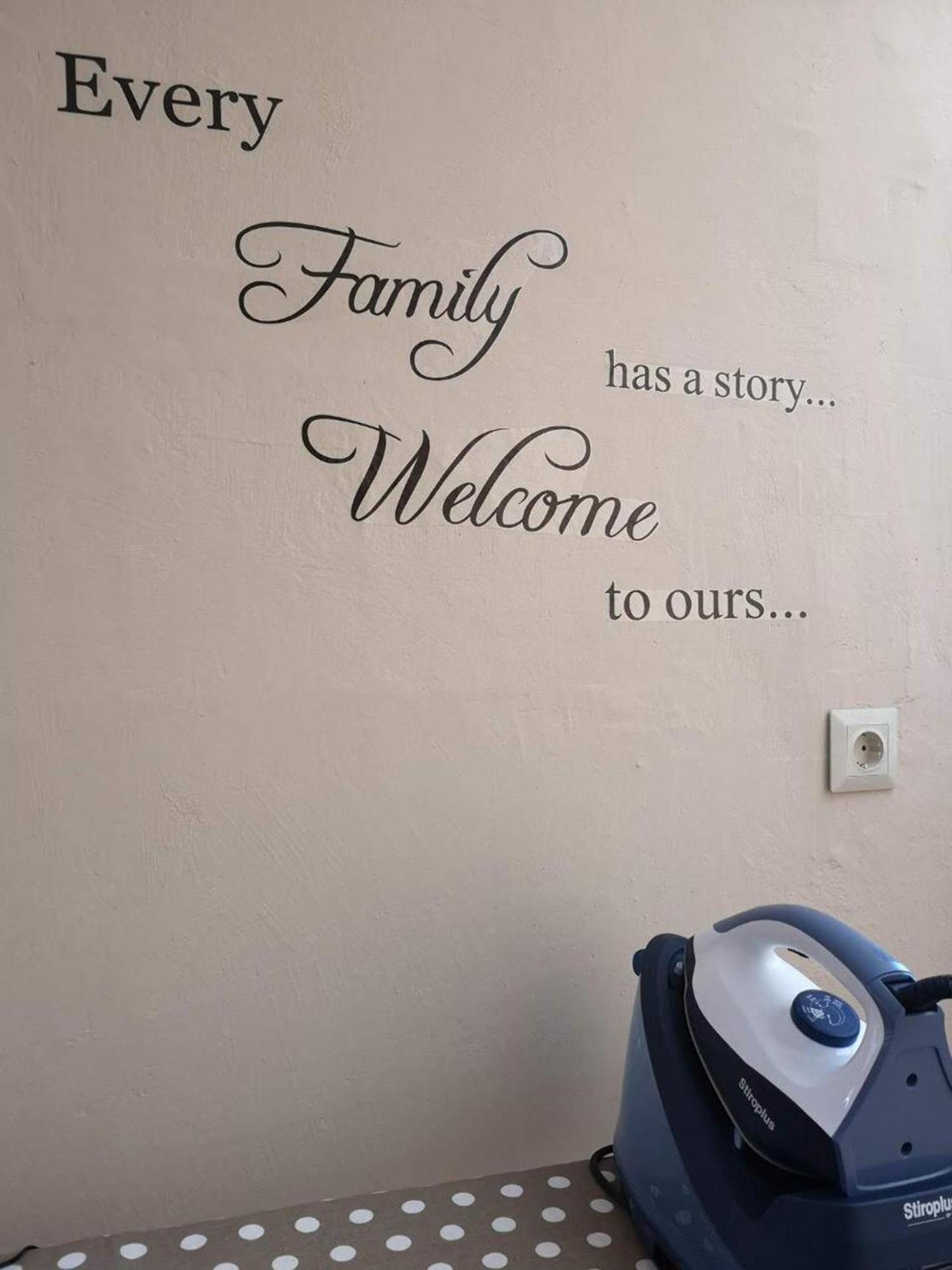 M&M Stone-Village House-Family-Vintage لينثوس المظهر الخارجي الصورة