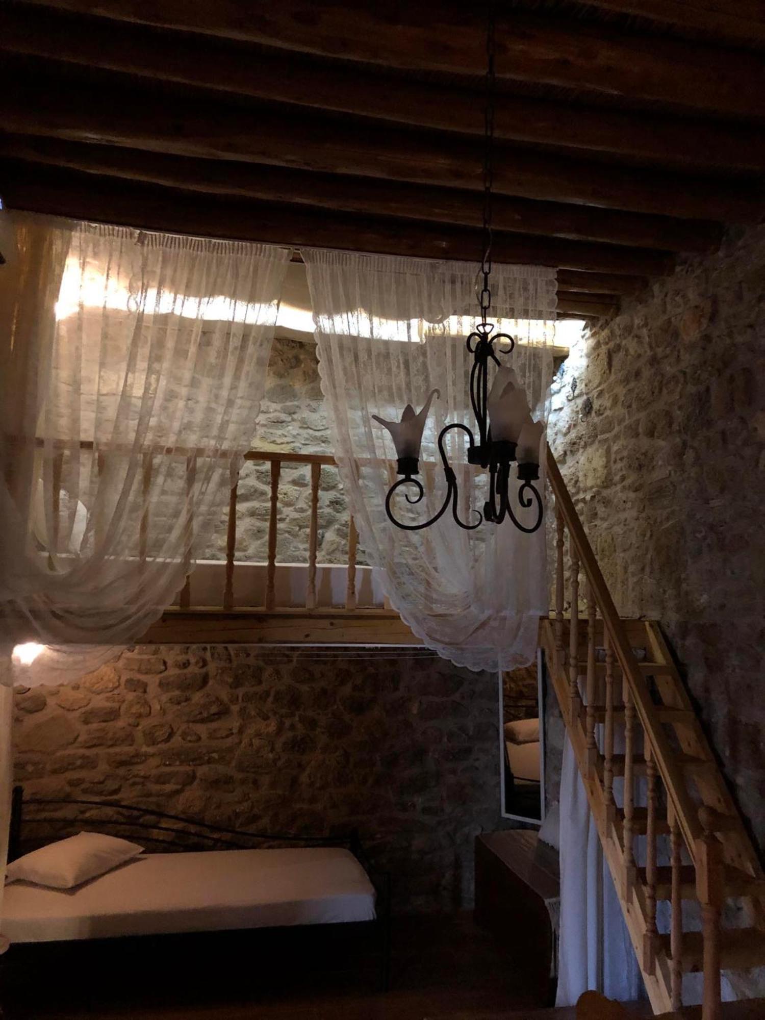 M&M Stone-Village House-Family-Vintage لينثوس المظهر الخارجي الصورة