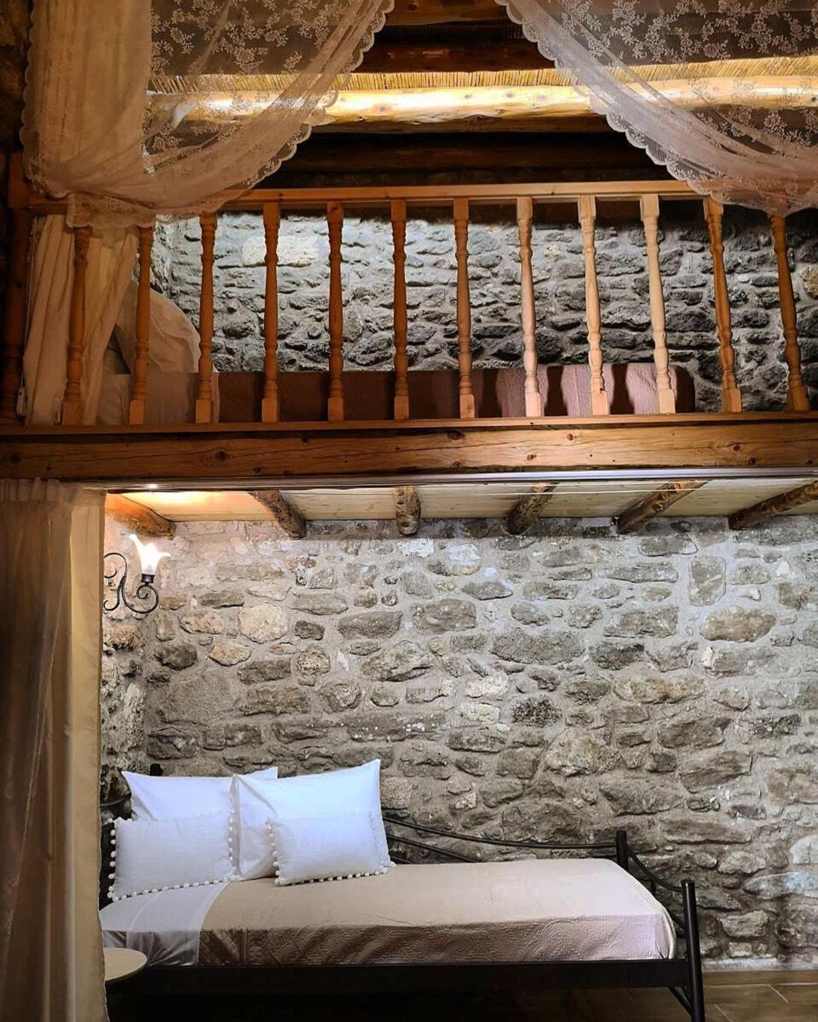 M&M Stone-Village House-Family-Vintage لينثوس المظهر الخارجي الصورة